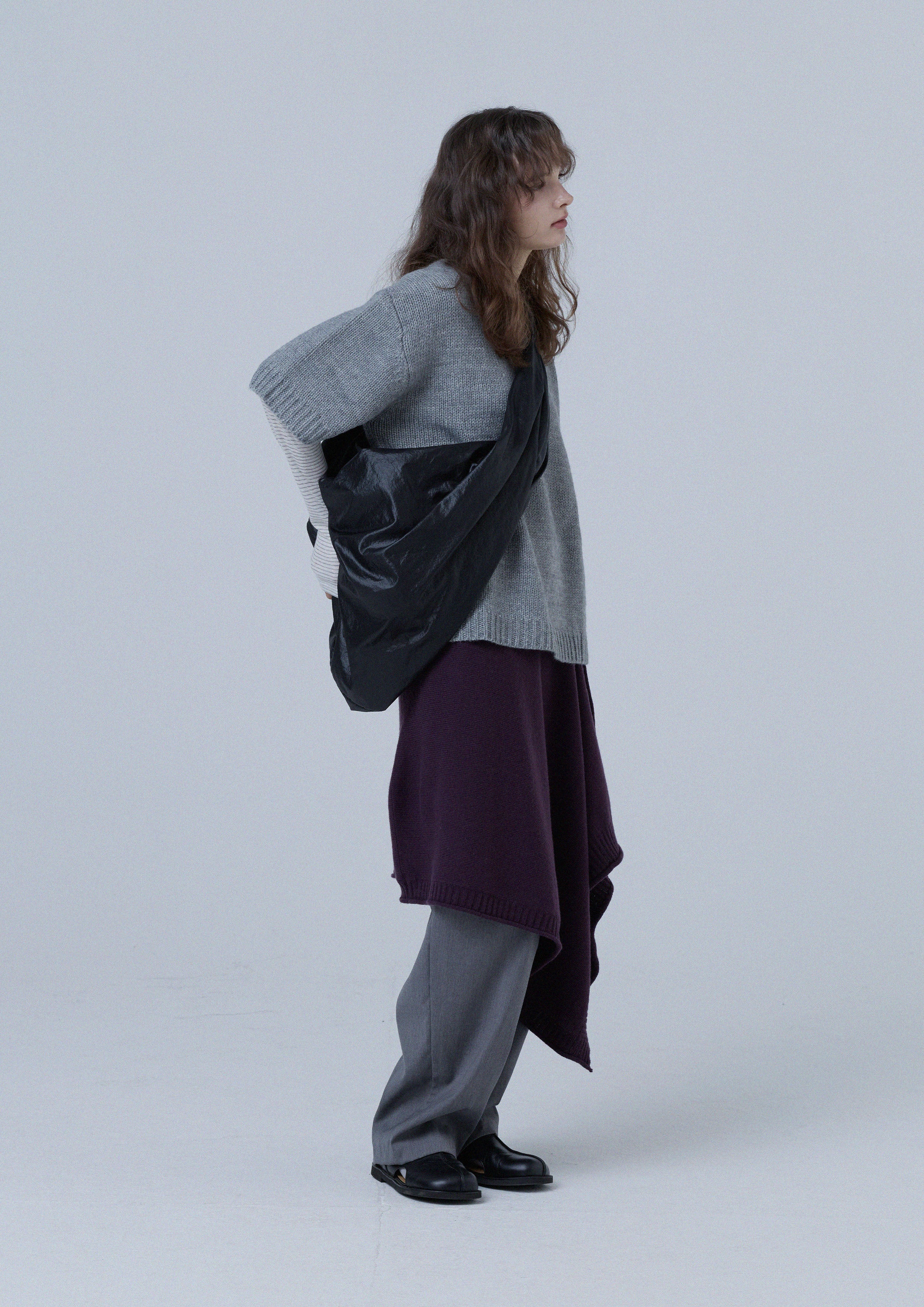 GLOSSY LARGE TANGLE TWIST BAG