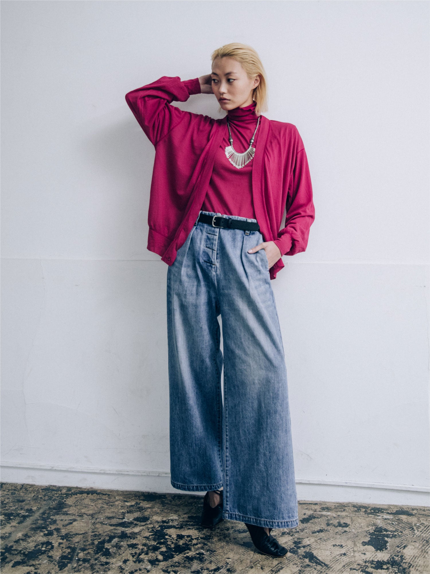 HIGH RISE BAGGY PANTS