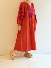 C.LINEN BIG FLOWER EMB DRESS
