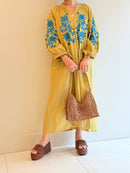 C.LINEN BIG FLOWER EMB DRESS