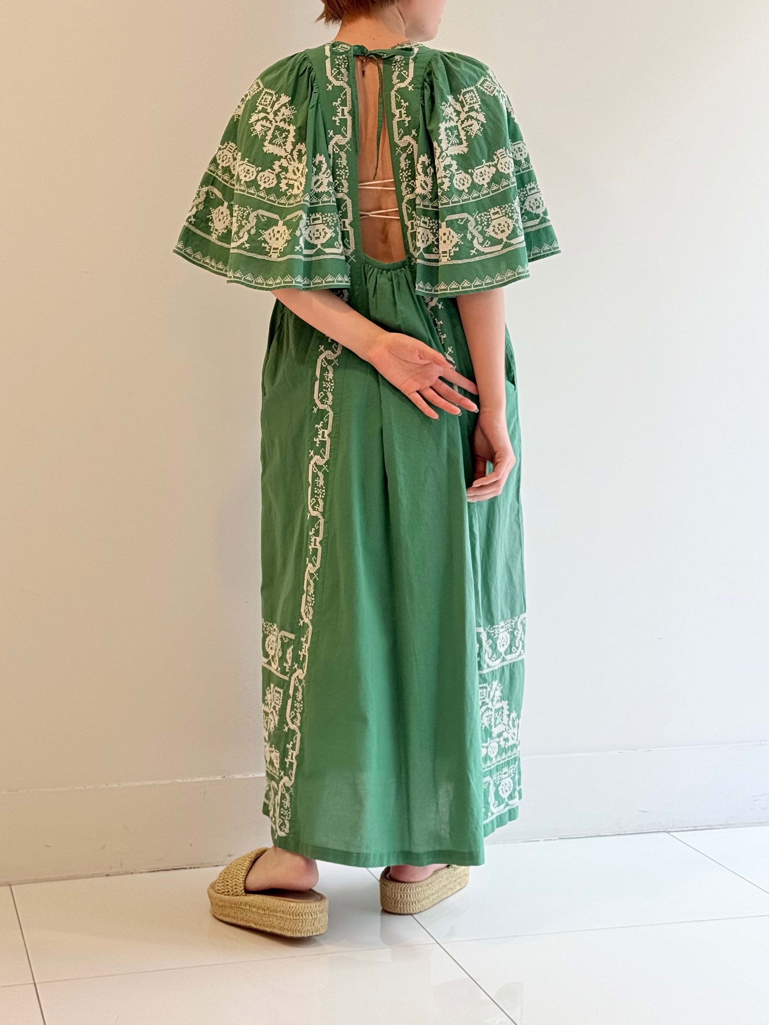 COTTON EMB BACKOPEN DRESS