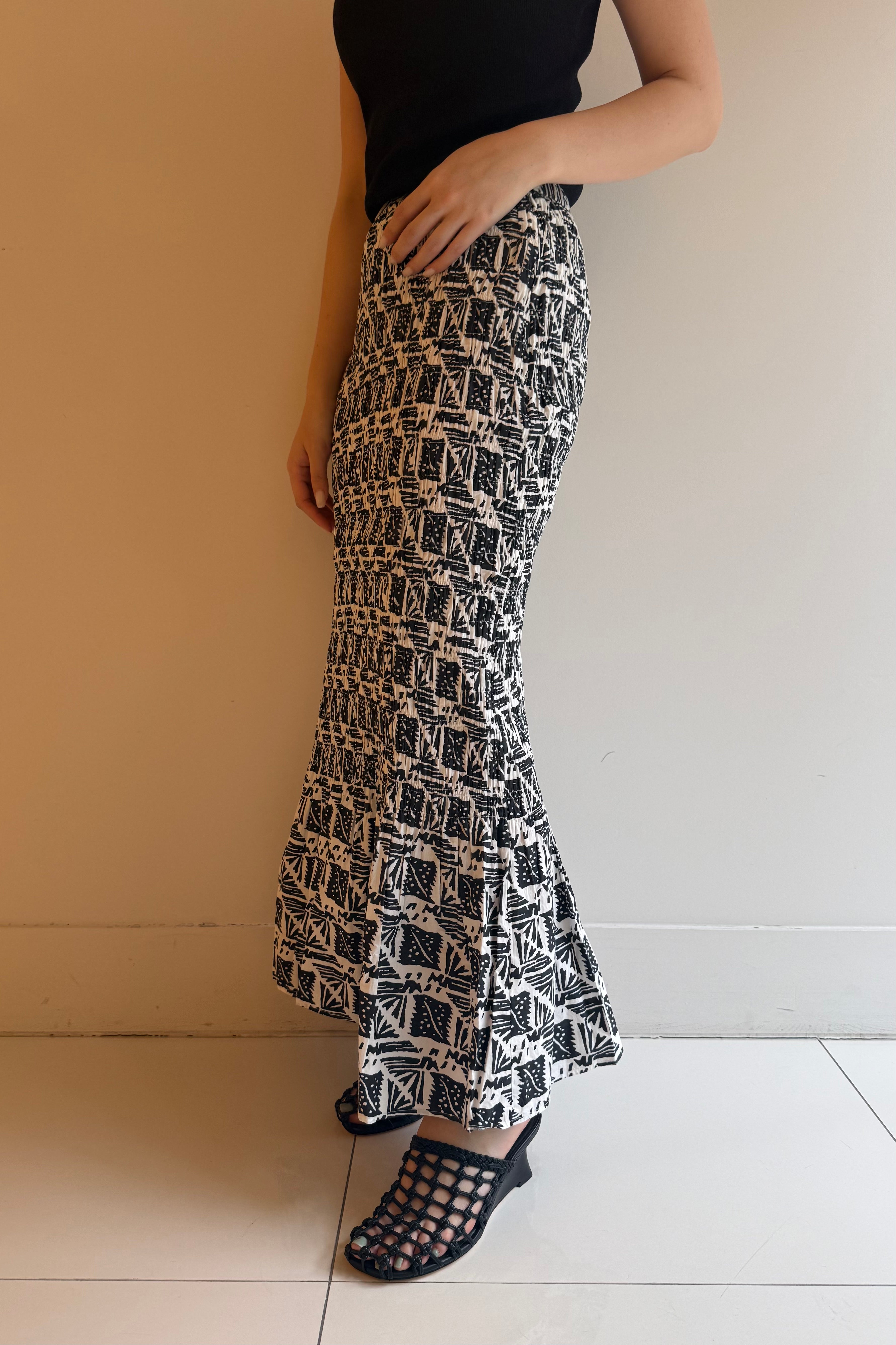 【SARA MALLIKA】COTTON POPLIN SHIRRING SKIRT