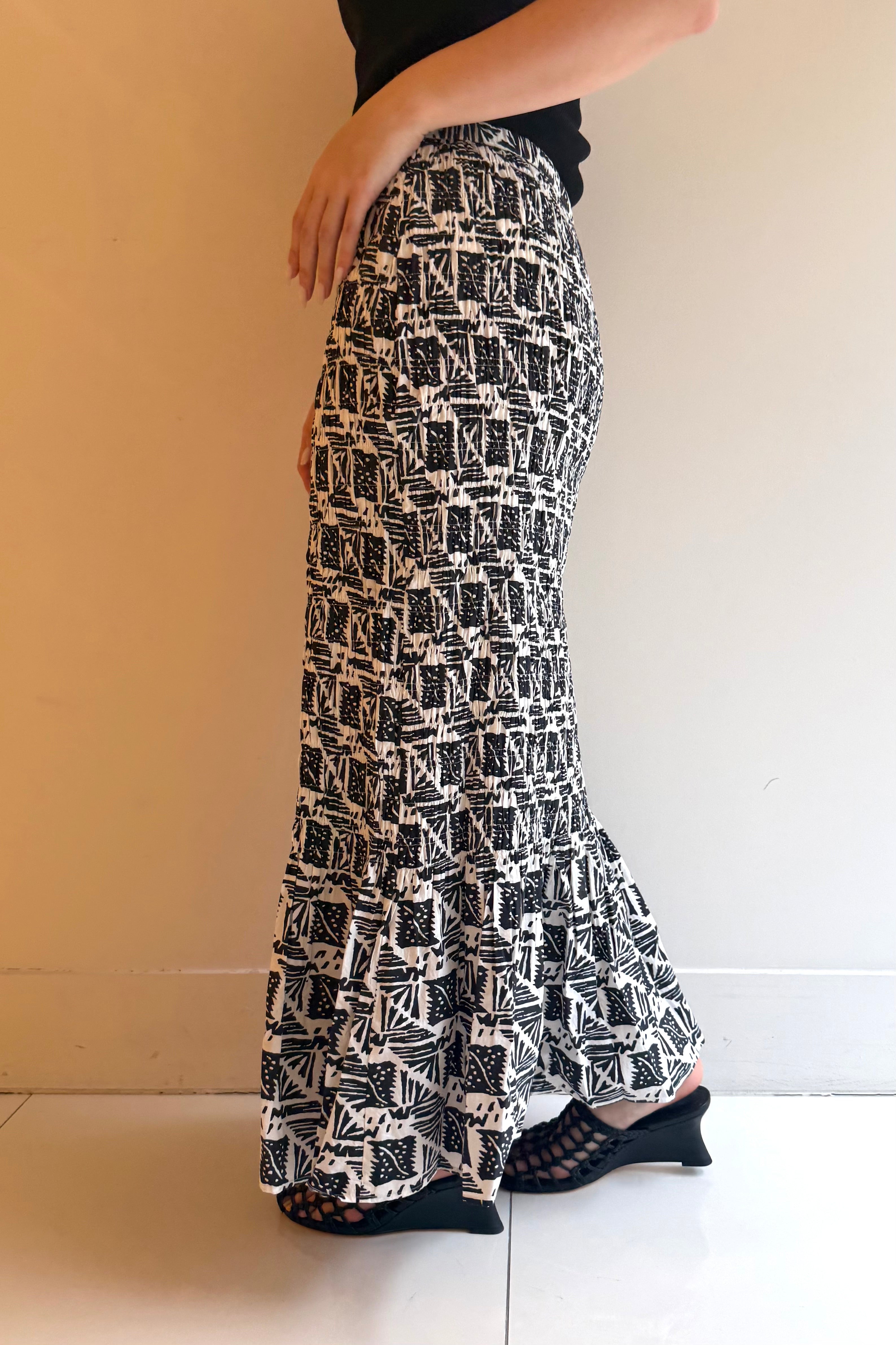 【SARA MALLIKA】COTTON POPLIN SHIRRING SKIRT