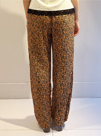 CRAZE PATTERN PRT PANTS