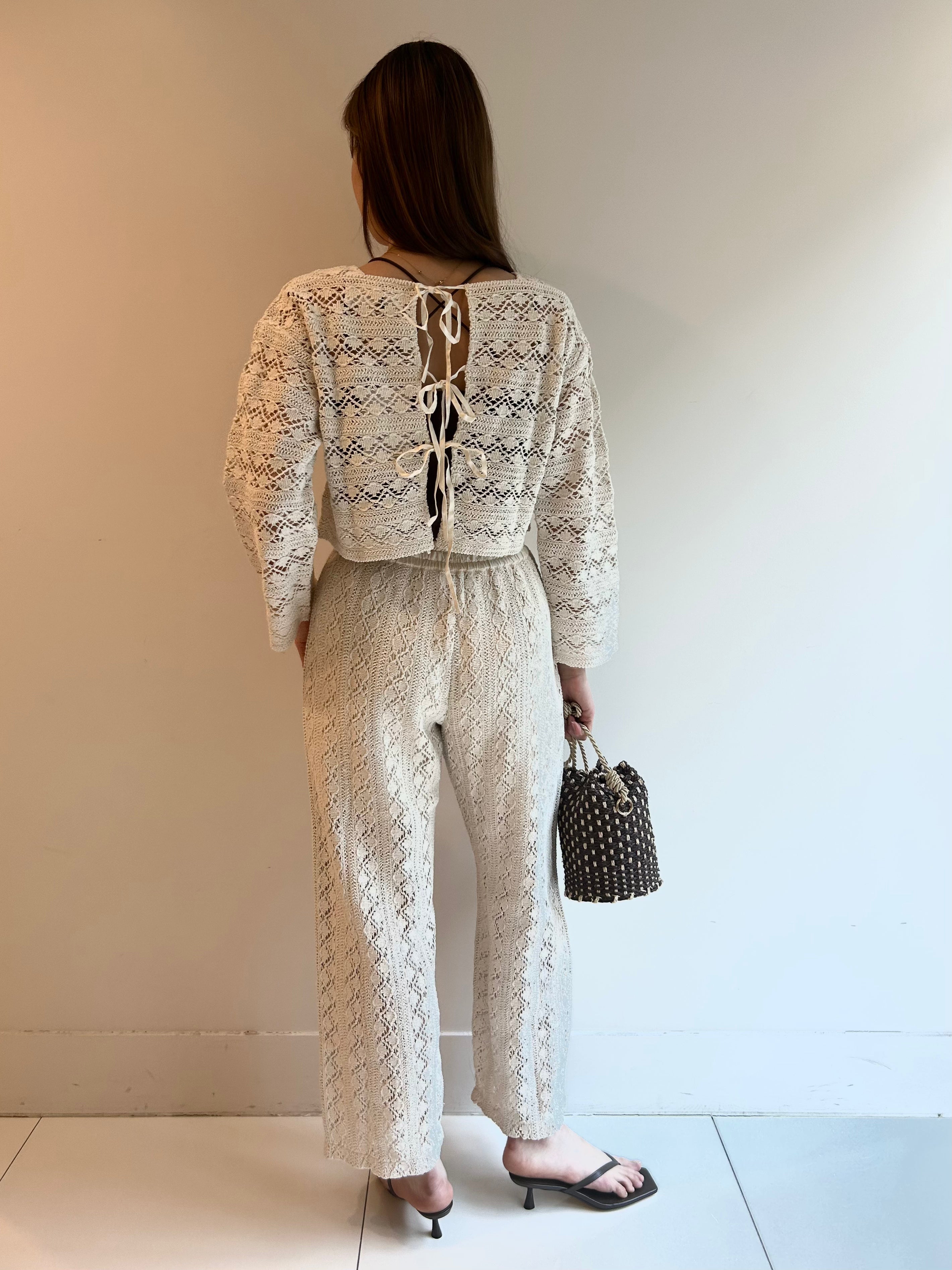 CTN LOOSE LACE TOP