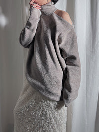 CUT OUT PULLOVER