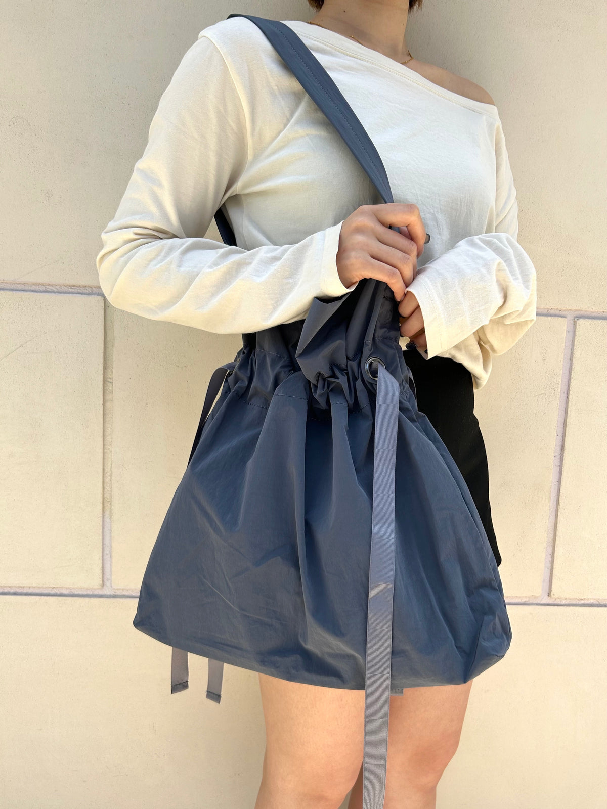 DUSTY BLUE / FREE