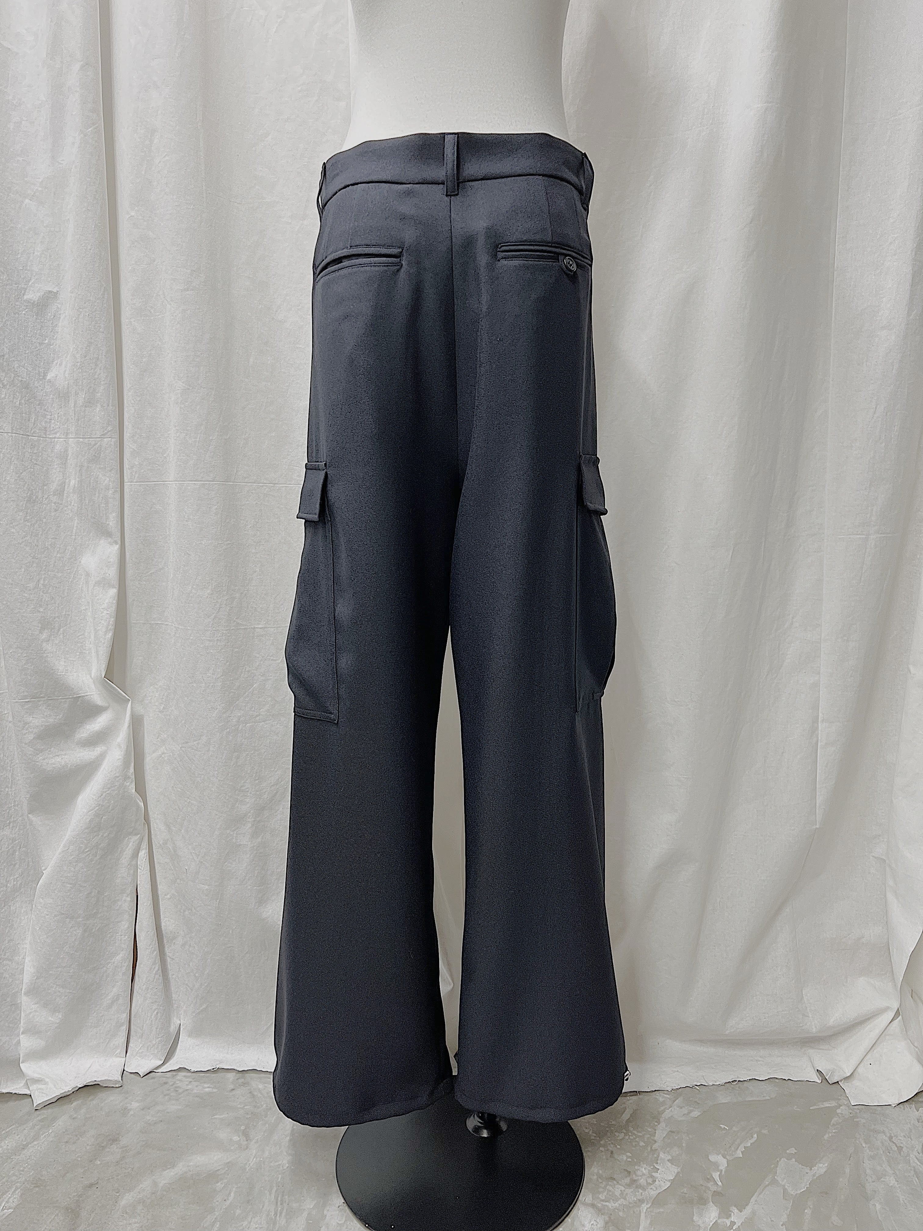 TUCK CARGO PANTS