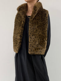【ARCHIVE STANCE】FAKE FUR MINI VEST