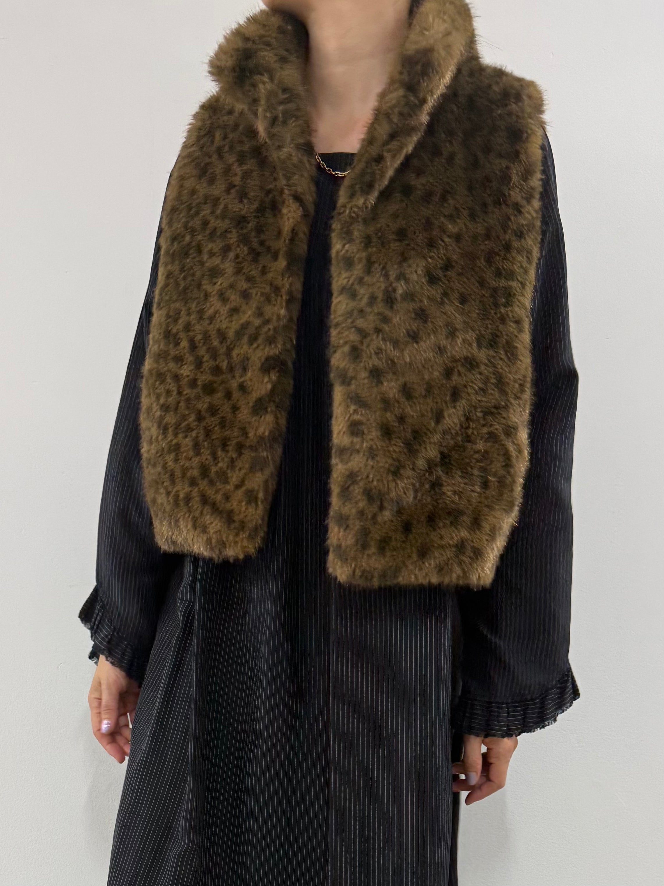【ARCHIVE STANCE】FAKE FUR MINI VEST
