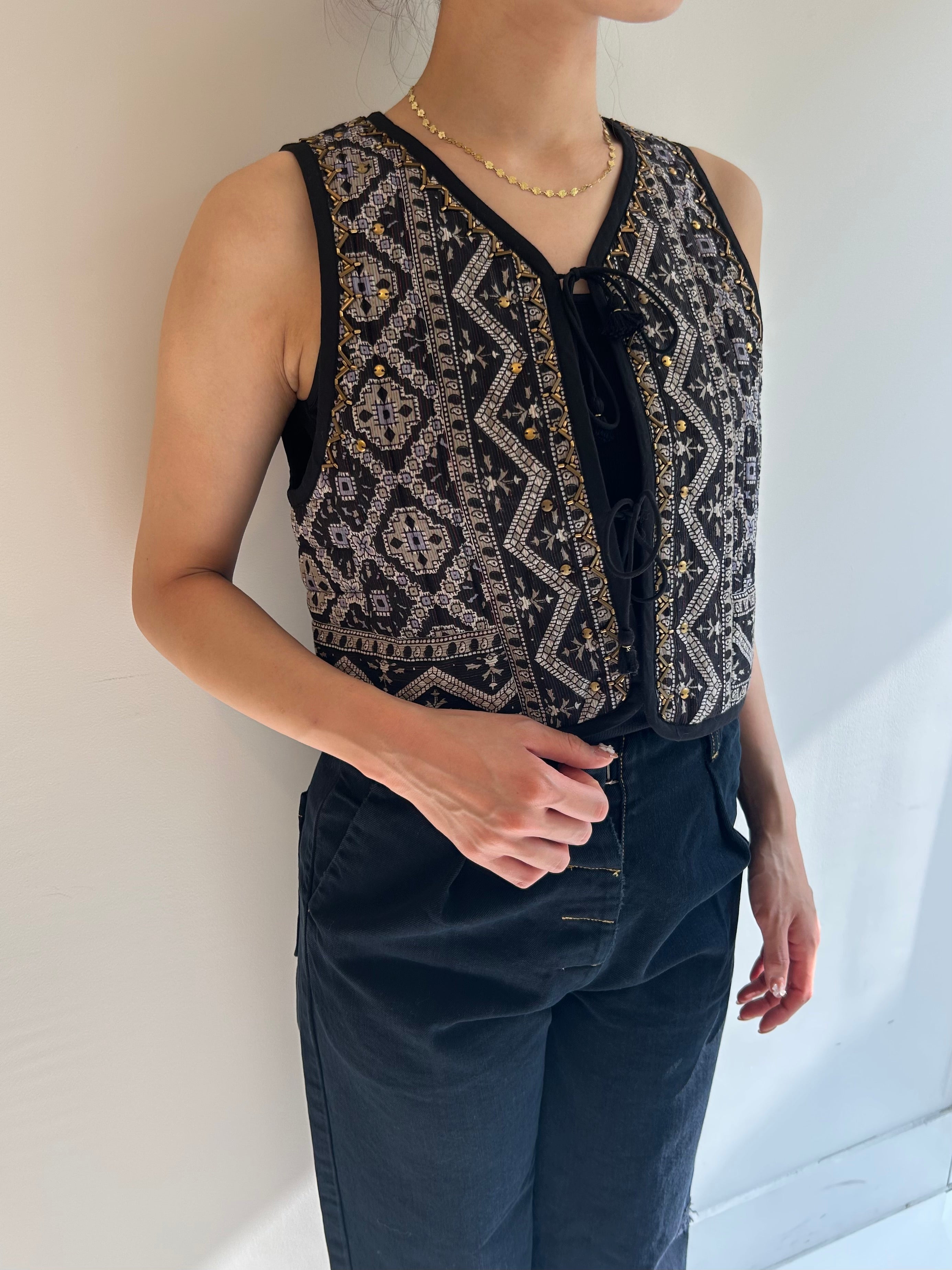 KAREENA SQUARE PRINT BEADS GILET
