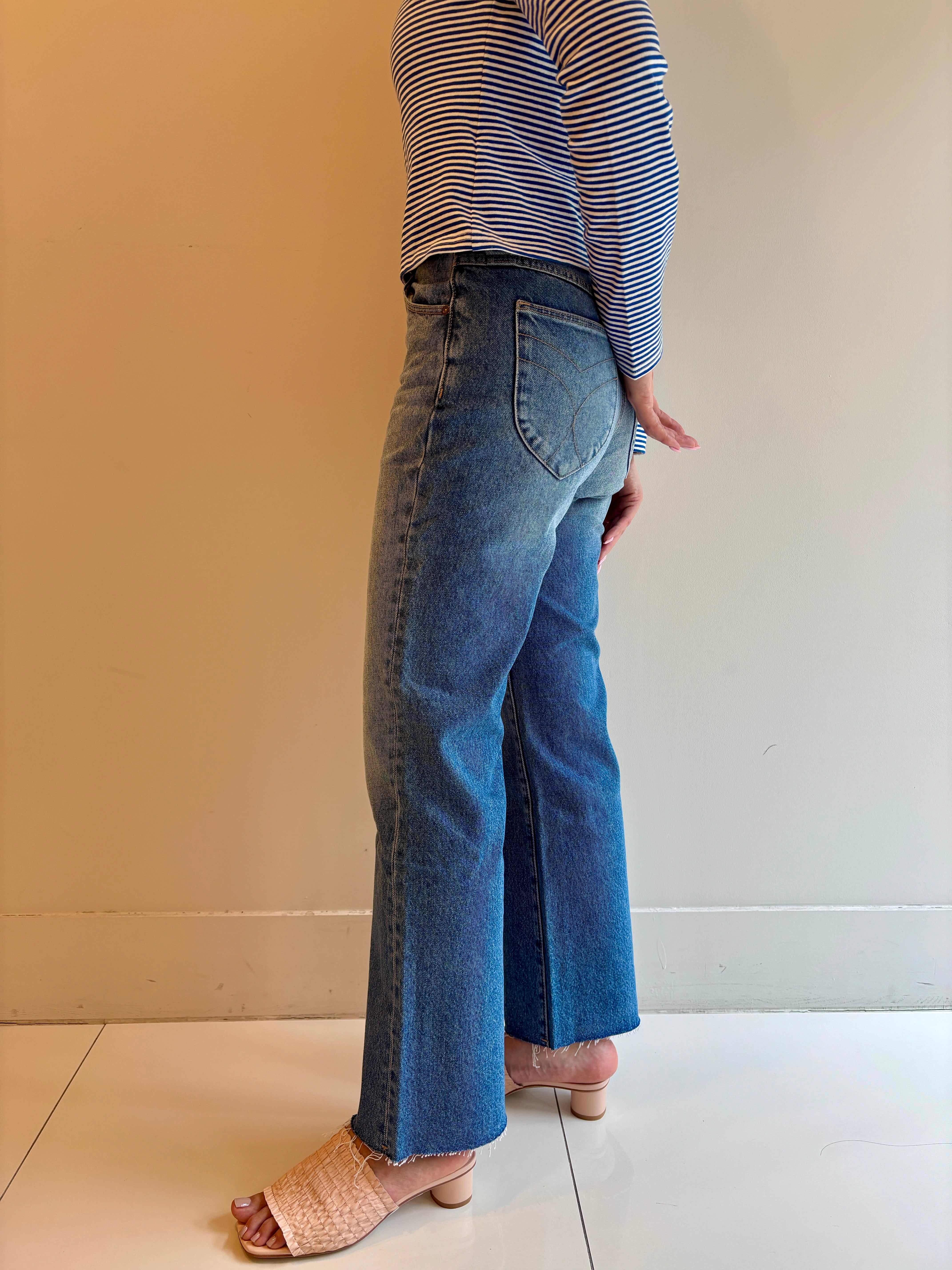 CLASSIC FLARE CROP CHLOE