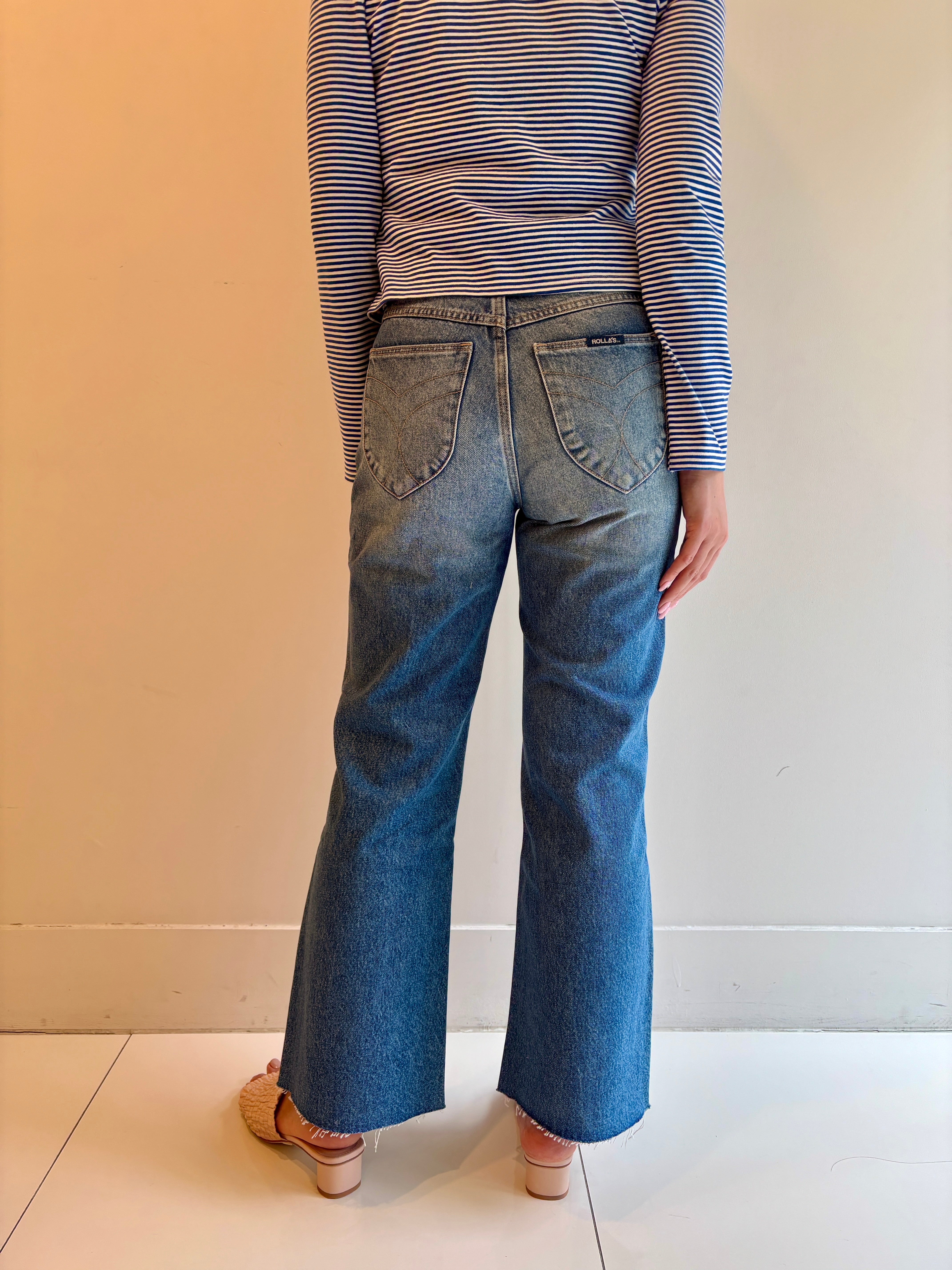 CLASSIC FLARE CROP CHLOE