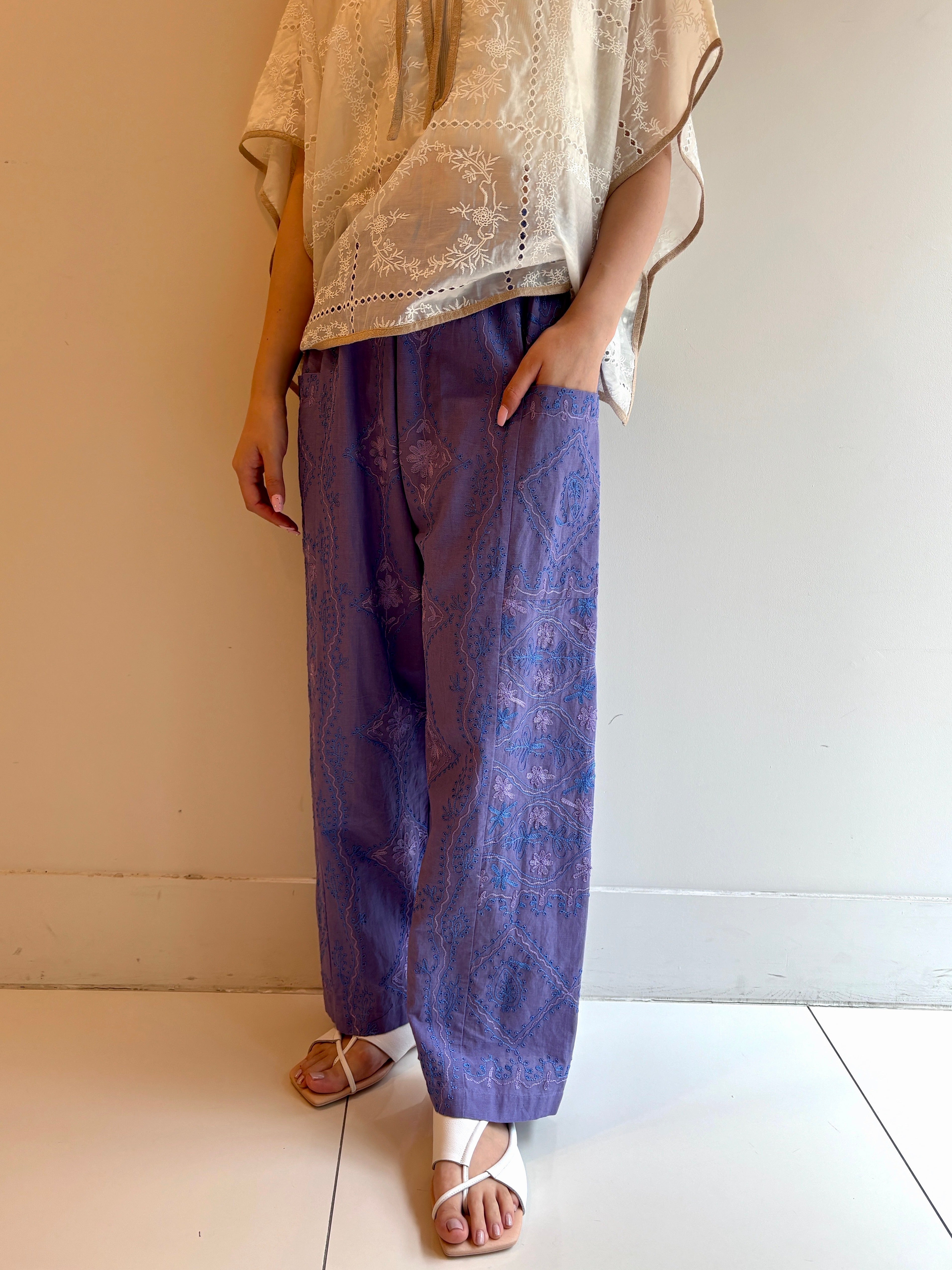 C.LINEN DIAMOND AARI EMB PANTS