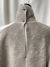 CUT OUT PULLOVER