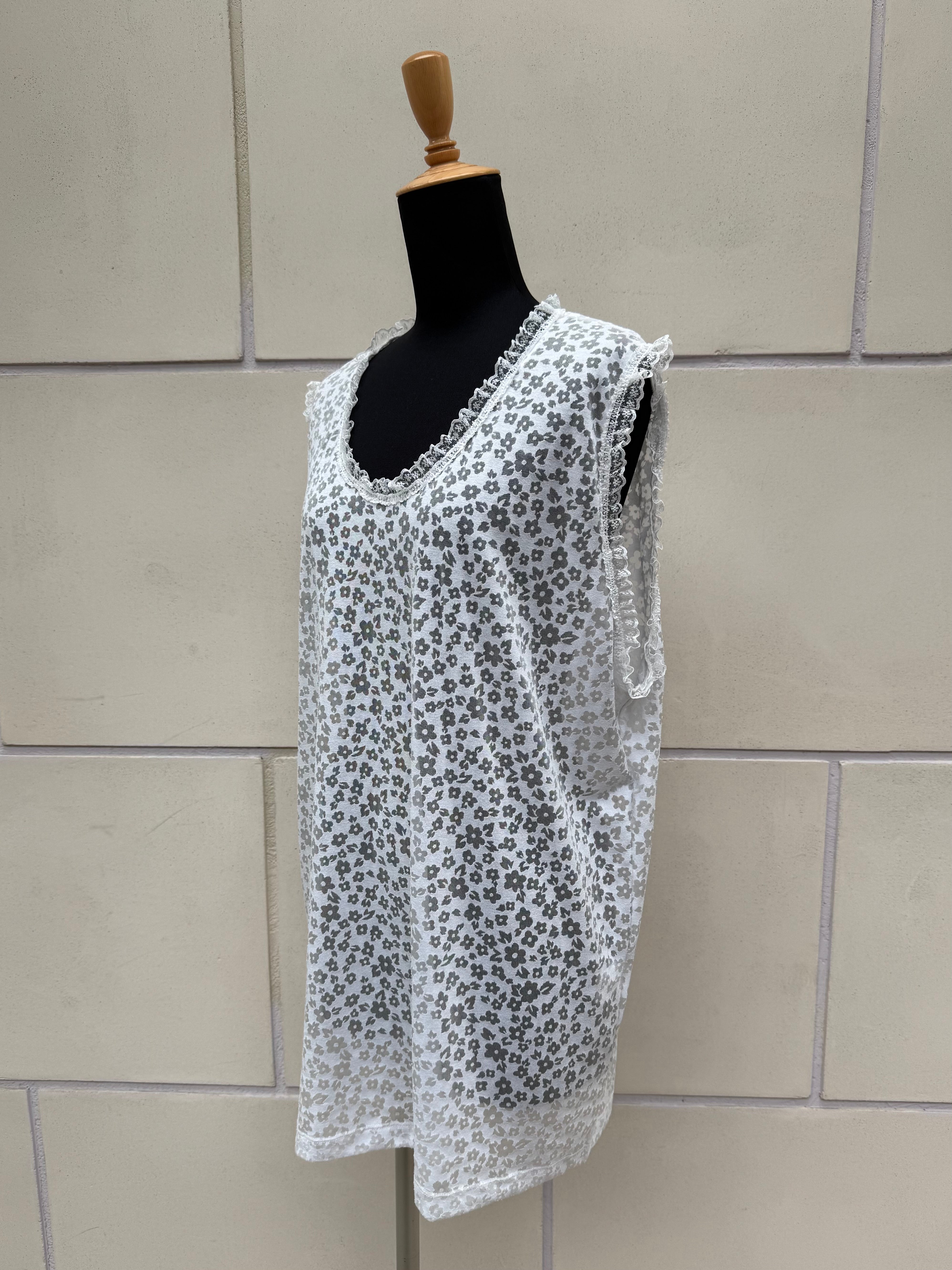【FLEK】SHEER PATTERN LONG SLEEVELESS