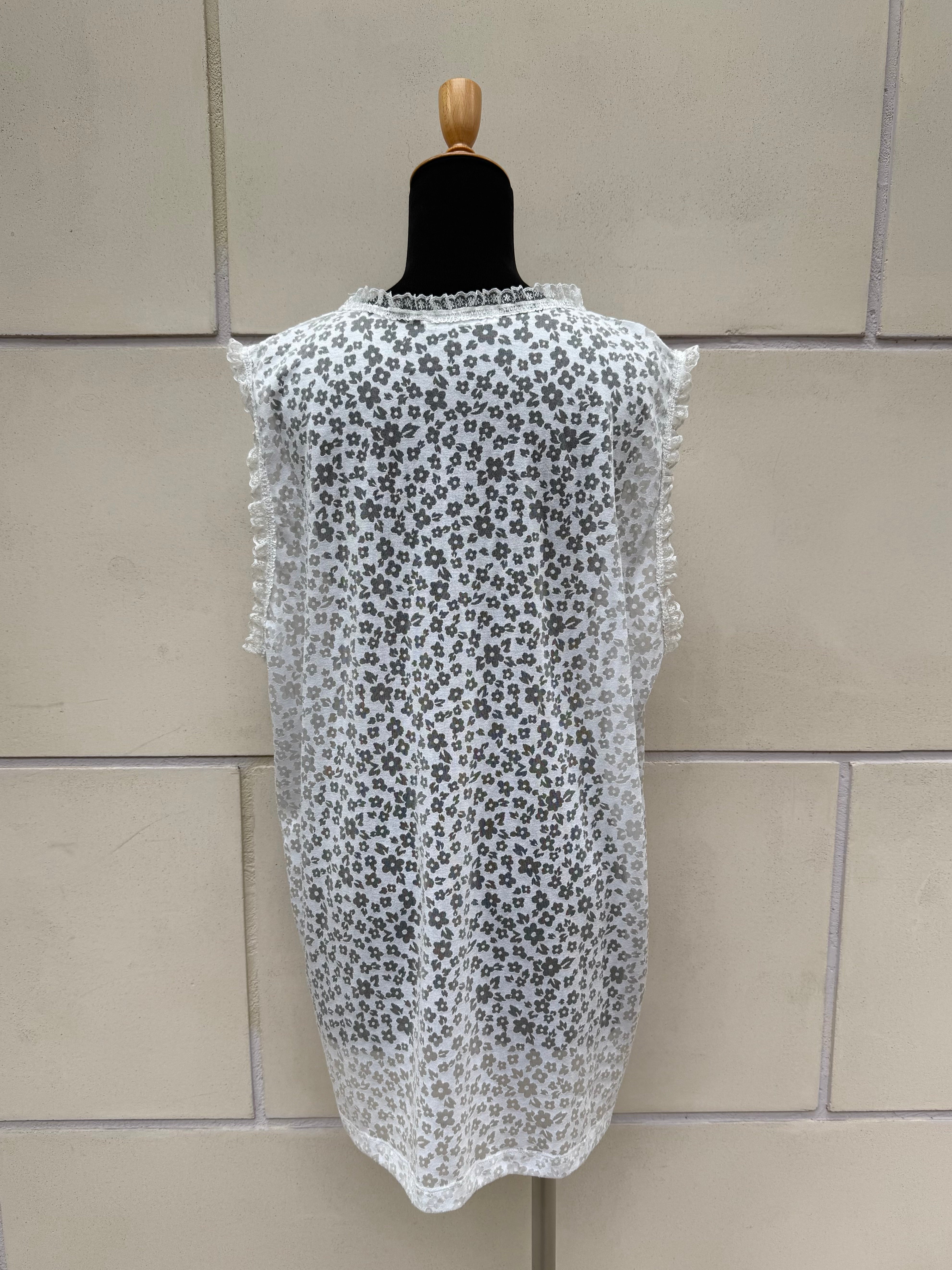 【FLEK】SHEER PATTERN LONG SLEEVELESS