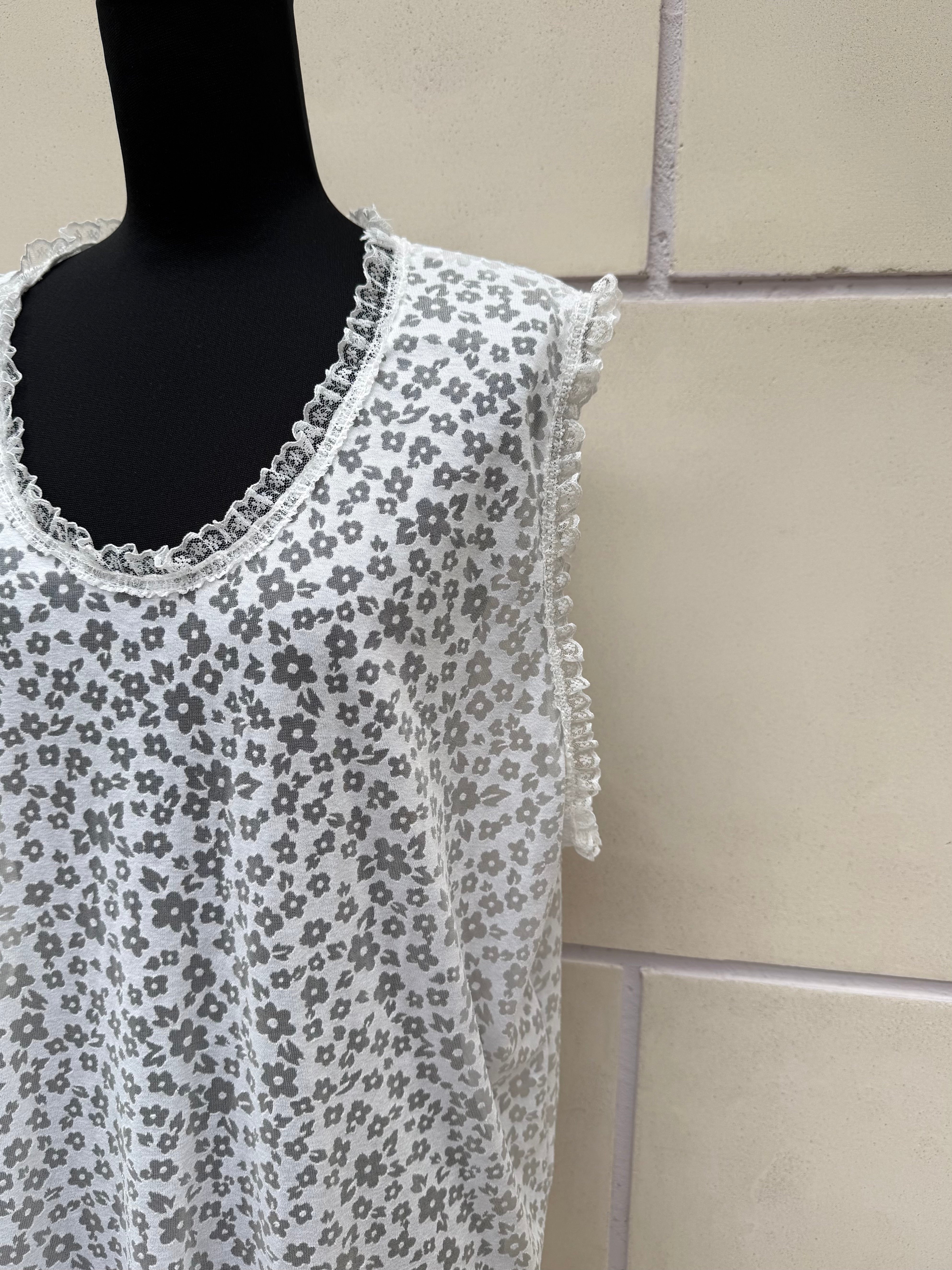 【FLEK】SHEER PATTERN LONG SLEEVELESS