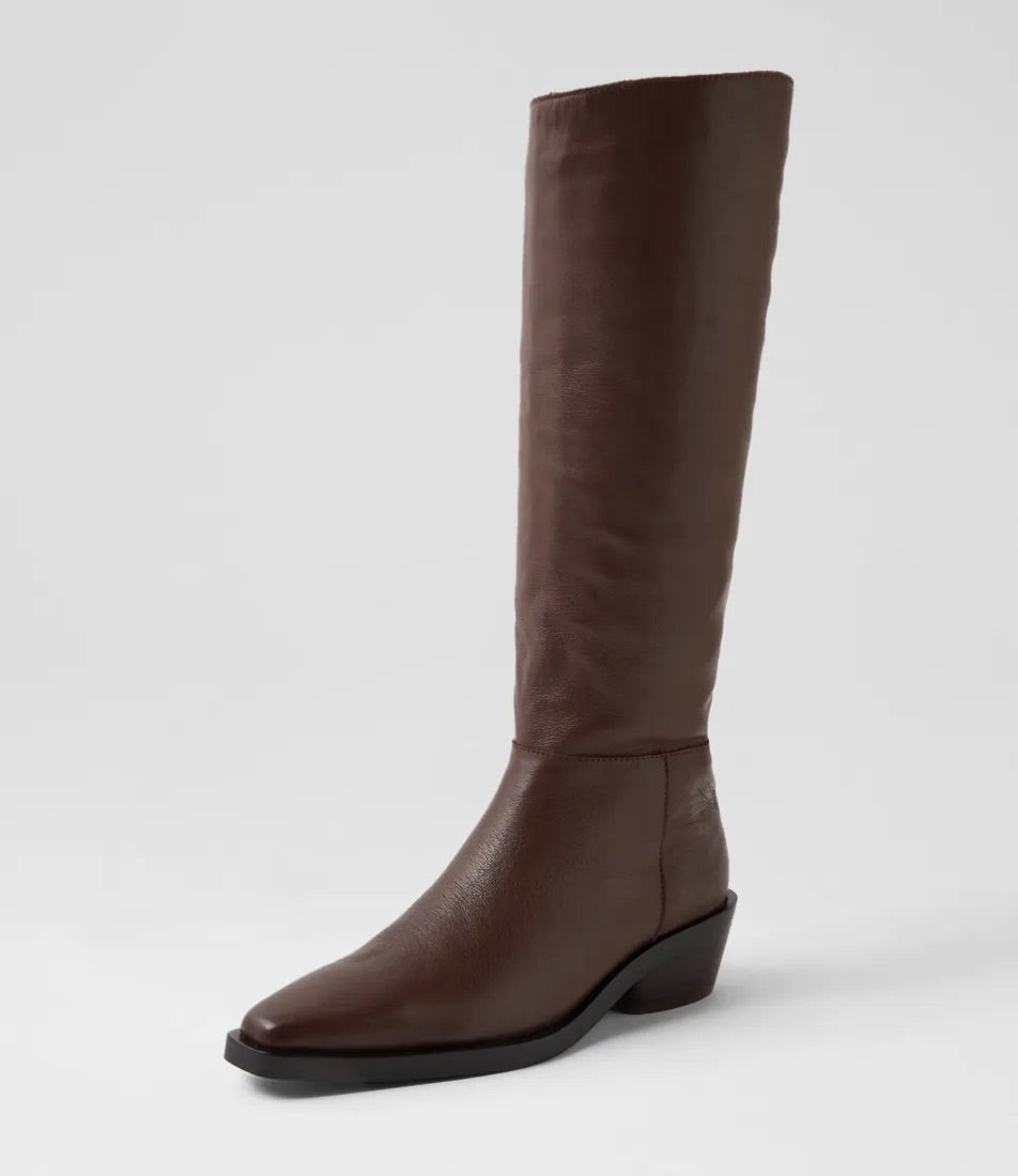 BROWN / 36