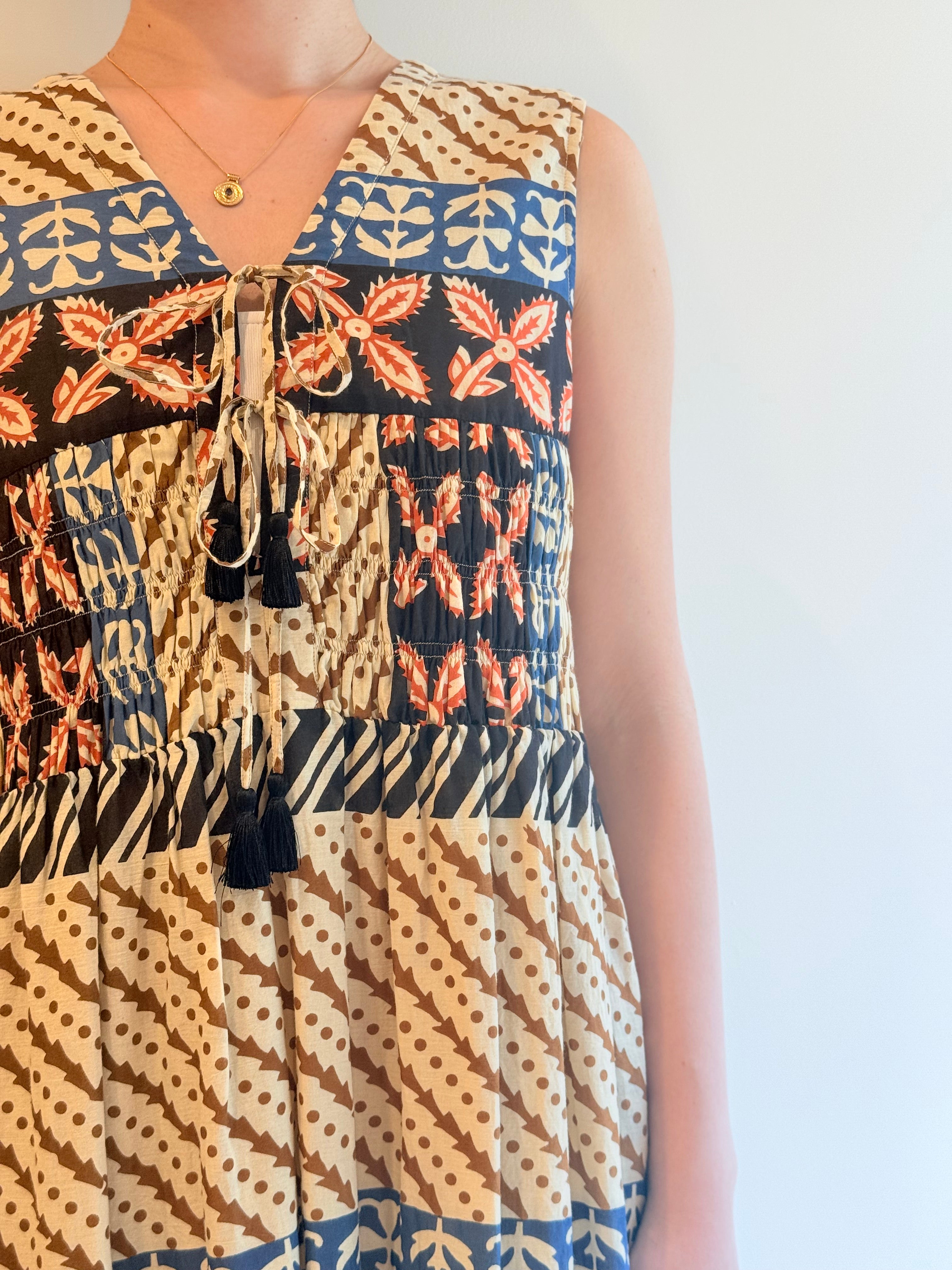 MURAL PRINT SHIRRING DRESS