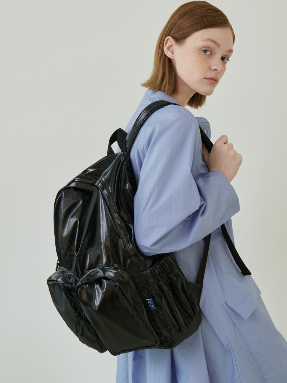 GLOSSY BLACK / FREE