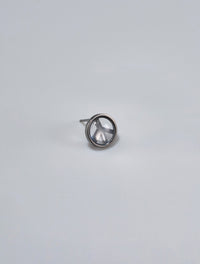 PRETTY THINGS Earring/PEACE