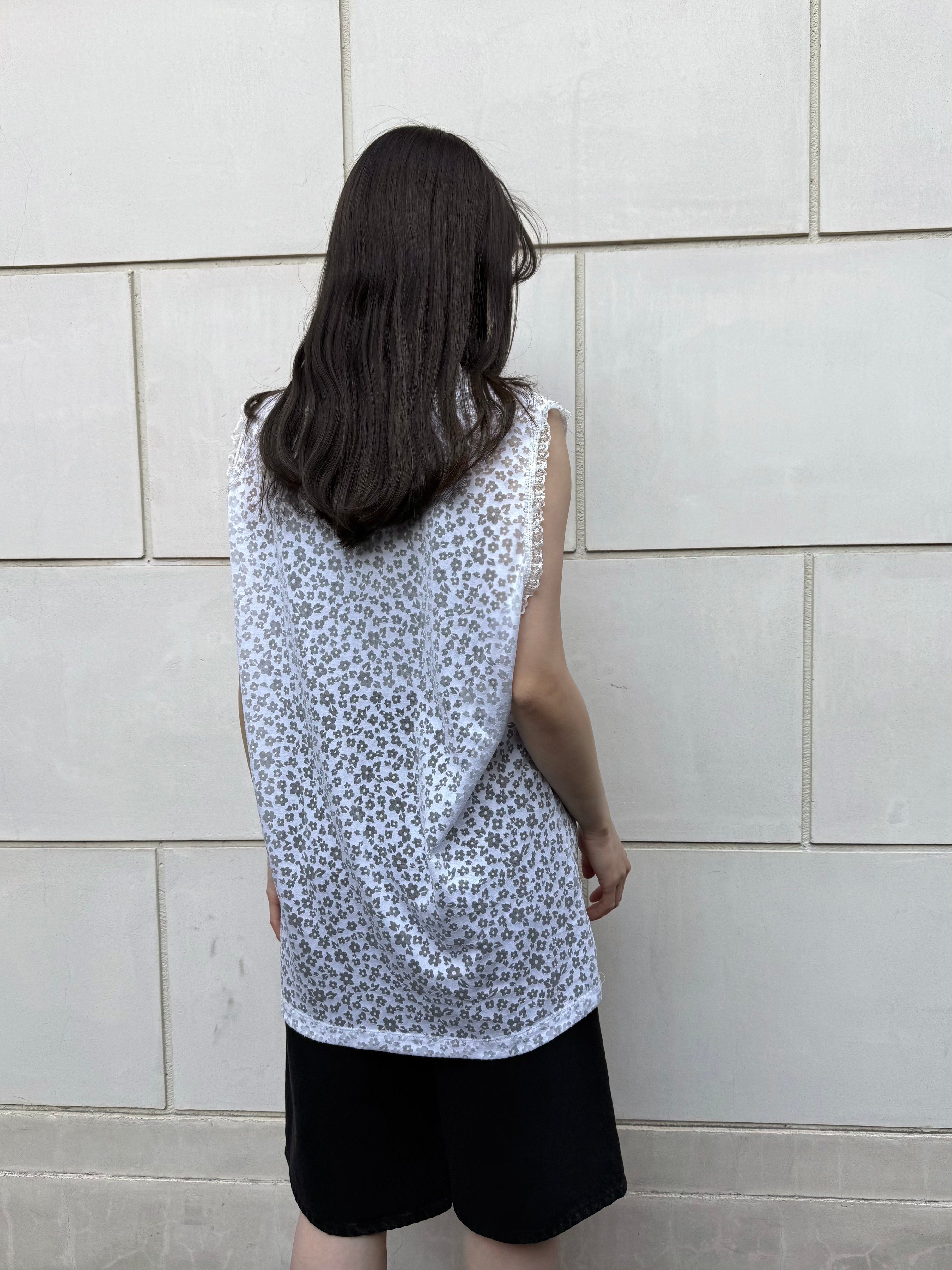 【FLEK】SHEER PATTERN LONG SLEEVELESS