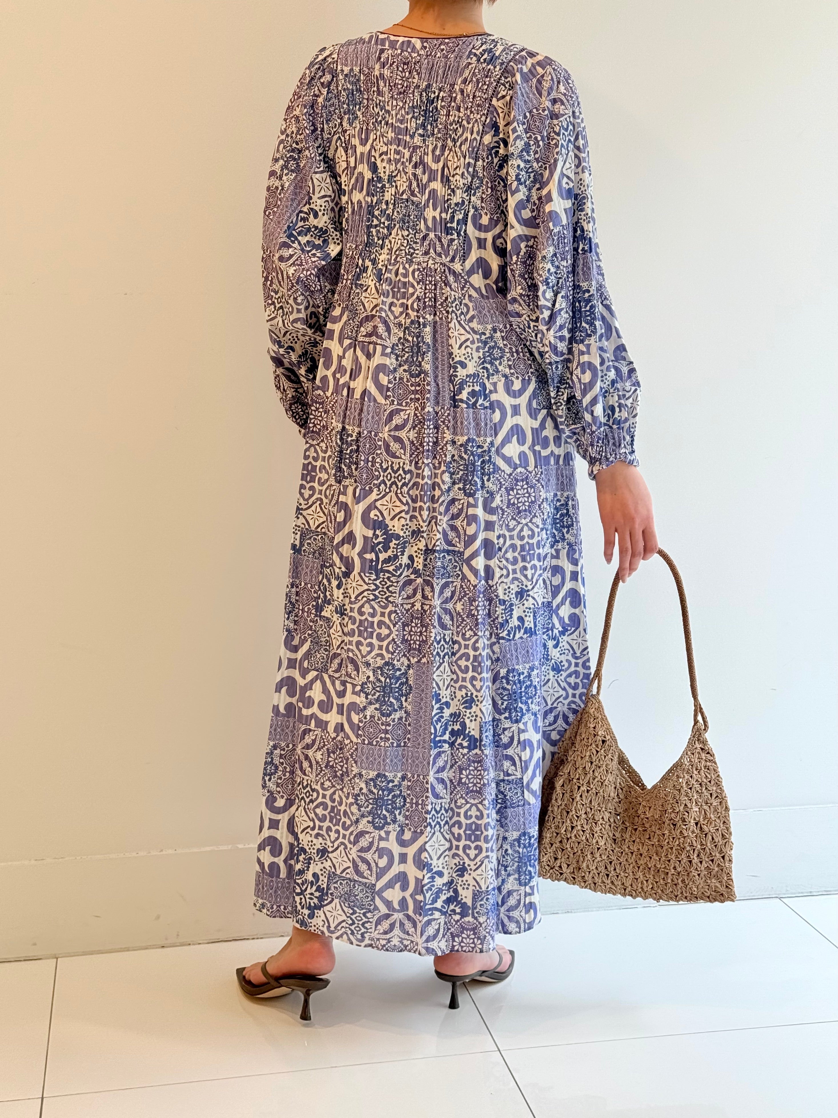TILE PATTERN SHIRRING DRESS