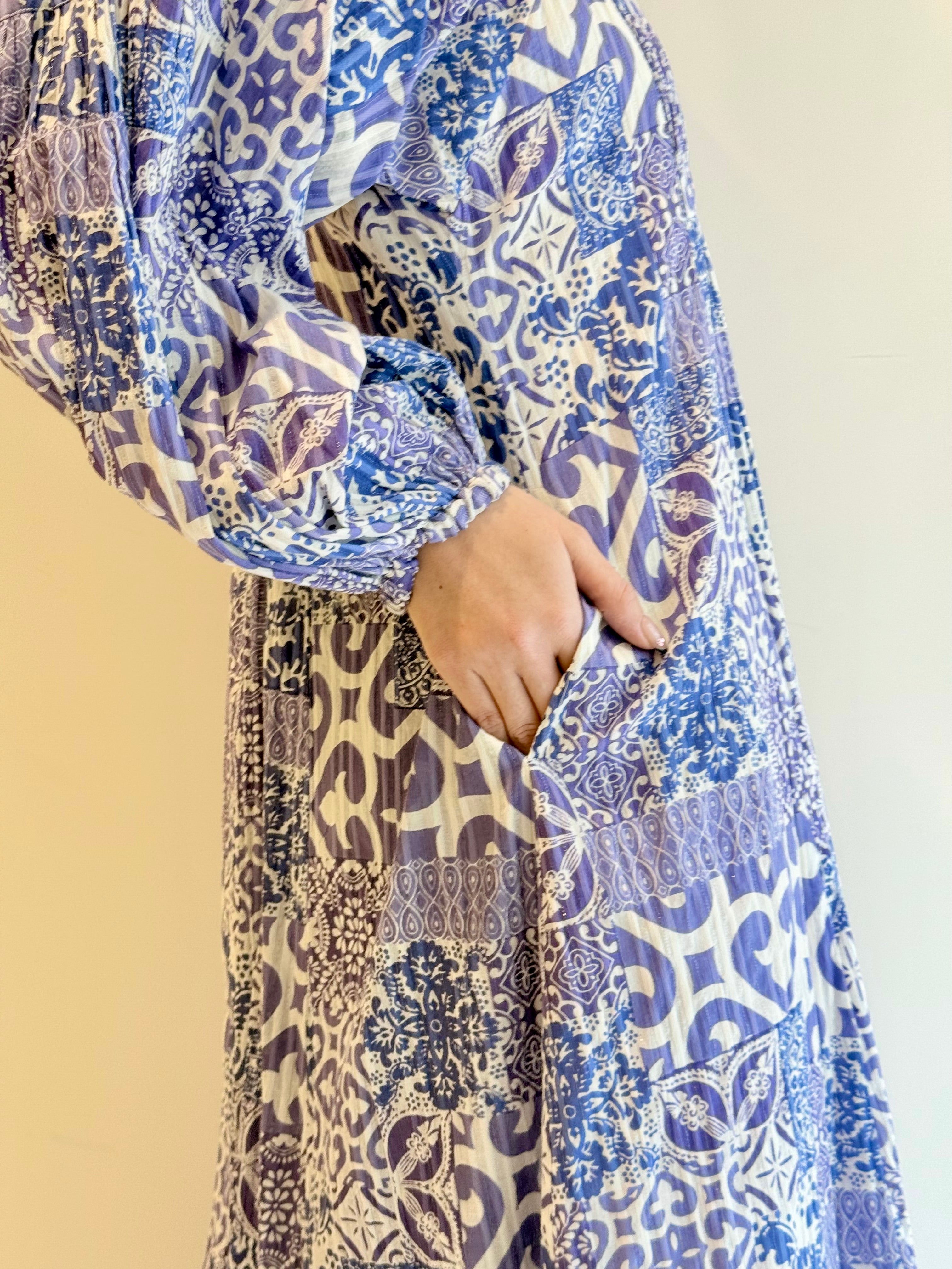 TILE PATTERN SHIRRING DRESS