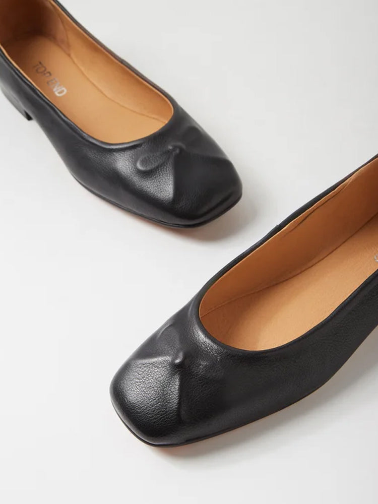 BLACK / 36