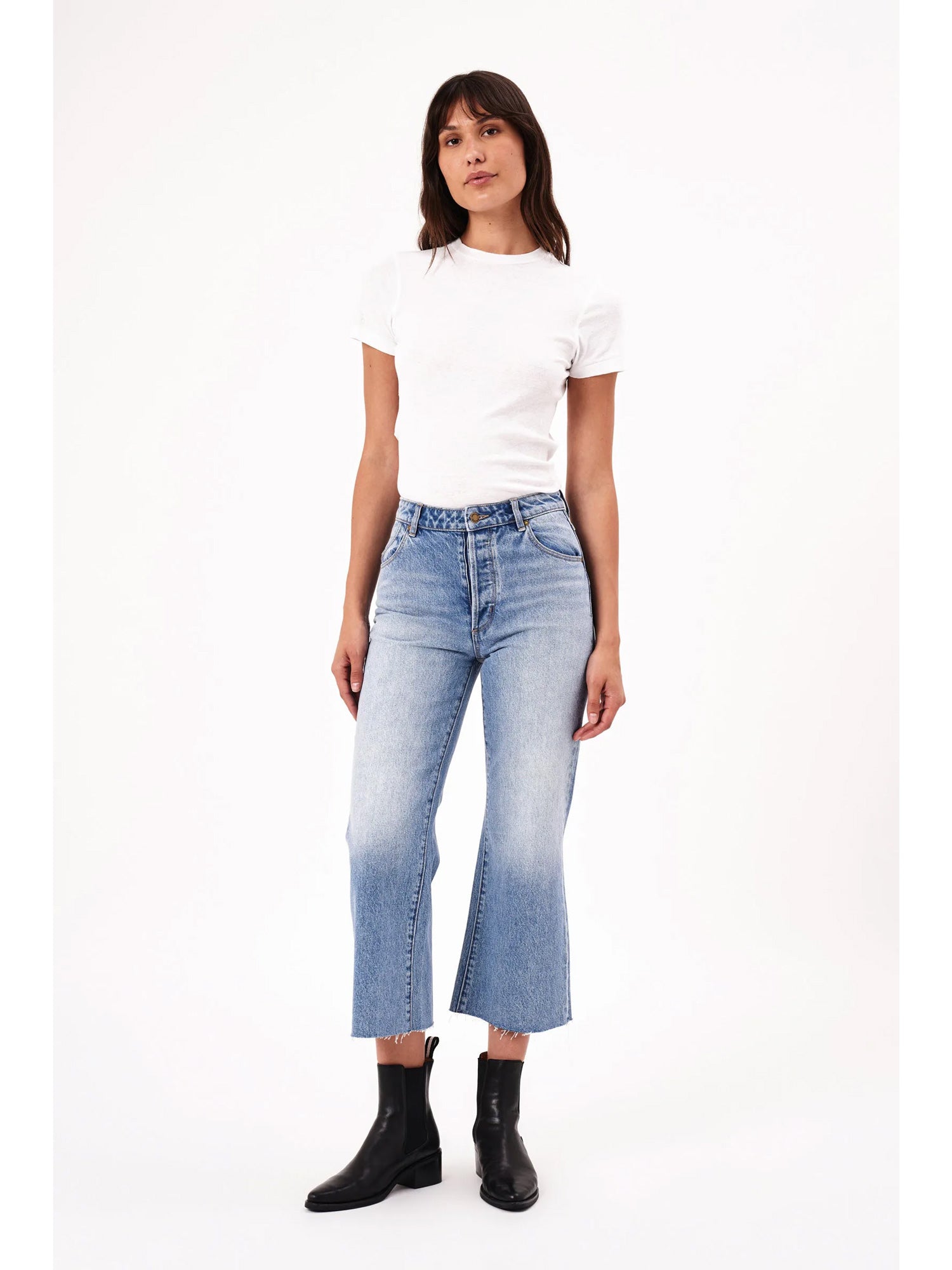 CLASSIC FLARE CROP CHLOE