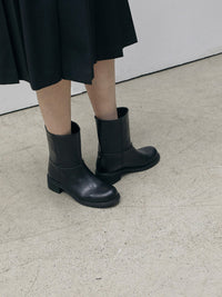 【EPURE】NUTE ROUND ANKLE BOOTS