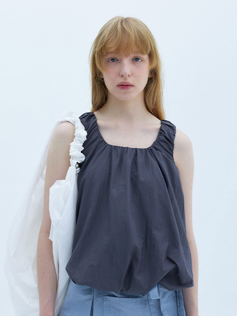 FLOAT GATHERED TOP