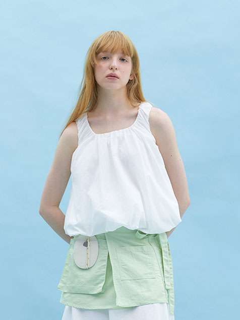 WHITE / FREE