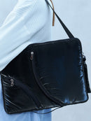 LAKE 16" LAPTOP CLUTCH