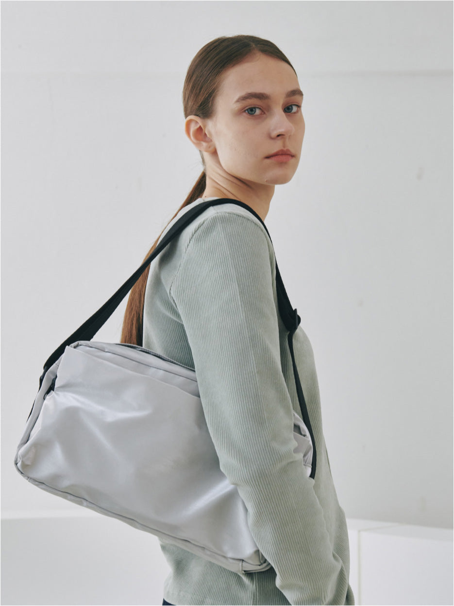 RECTANGLE MESSENGER BAG