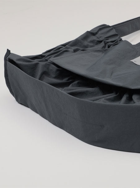 M TIERED CROSS BAG