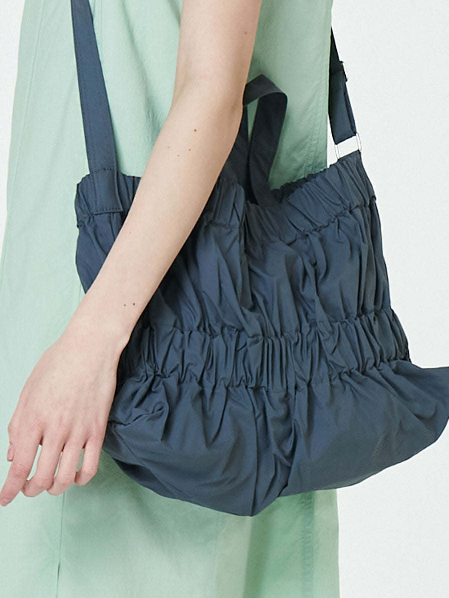 M TIERED CROSS BAG